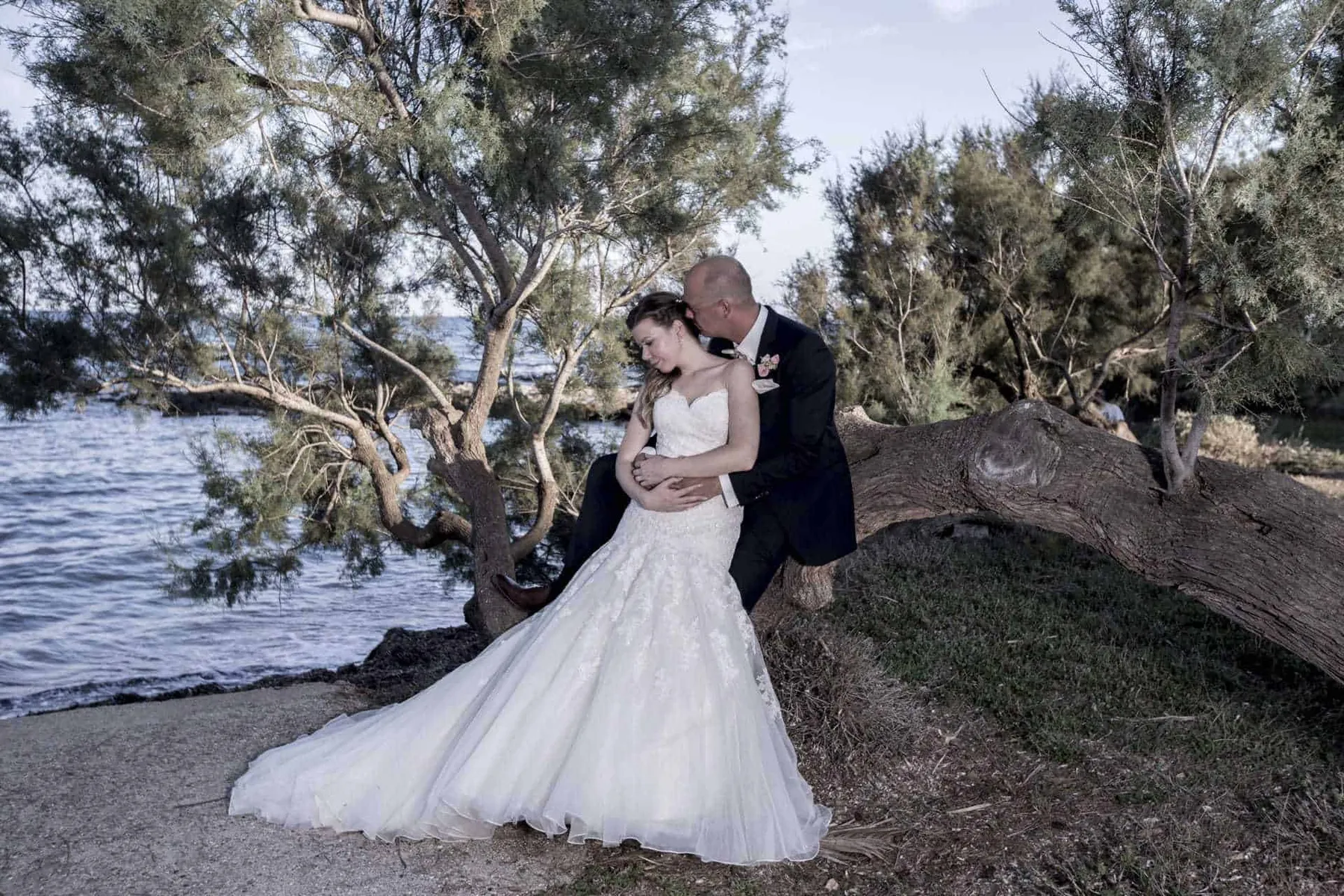 Beach Wedding in Mallorca - Getting Married by the Sea | Puntorosso