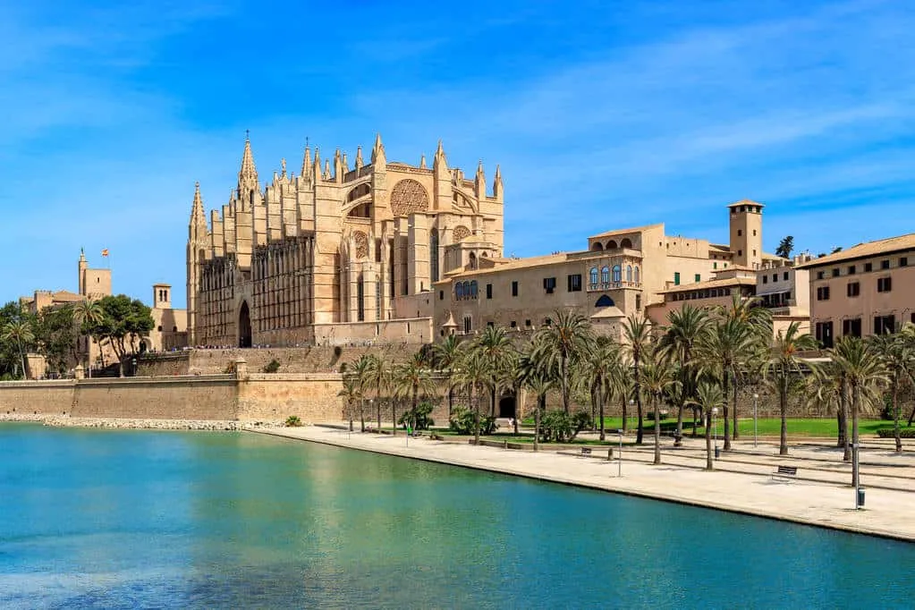 Civil Wedding Mallorca - Getting Legally Married on Mallorca | Legal Guide